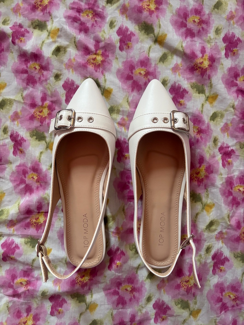 TOP Moda Cream Pointed Slingback Flats with Buckle